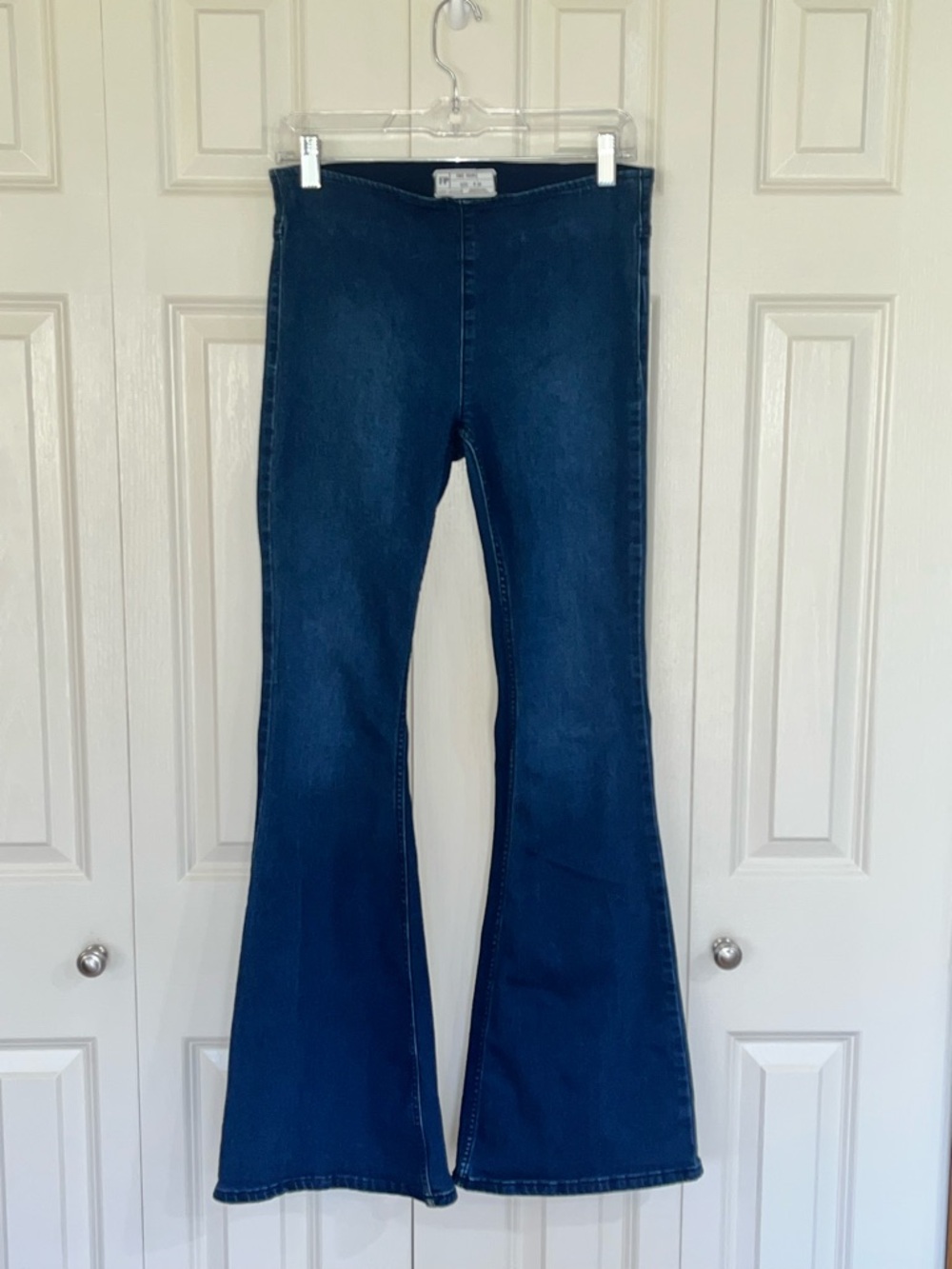 Free People Penny Pull On Dark Blue Flared Bell Bottom Jeans Size 28